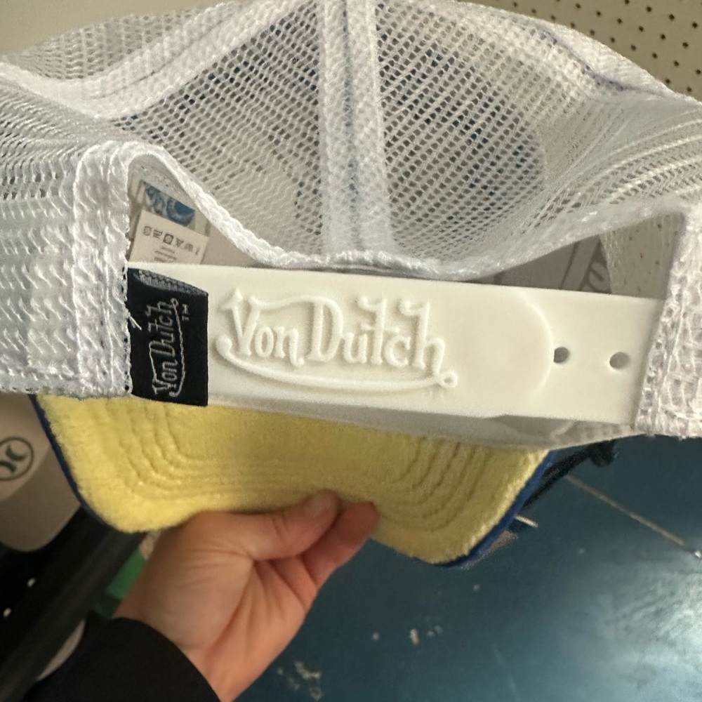 NEW w/ TAGS! Von Dutch Chenille Trucker Hat! - Picture 3 of 4